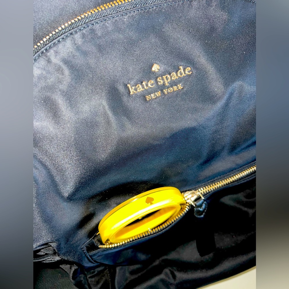 KATE♠️SPADE “Chelsea Medium Backpack” w/ •FREE• KATE♠️SPADE Yellow Bangle!! 💛 - Picture 9 of 10